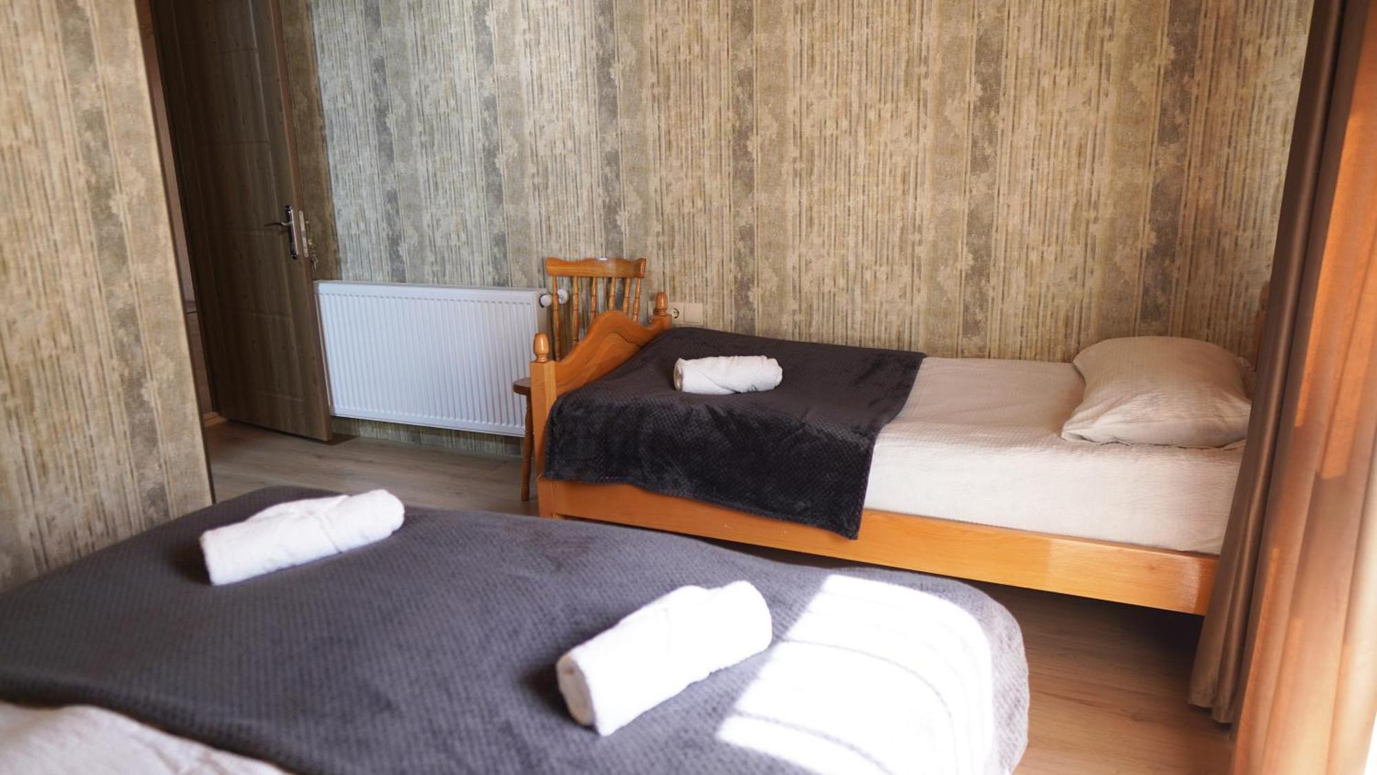 קזבגי Archil And Nino Gigauri Guest House מראה חיצוני תמונה