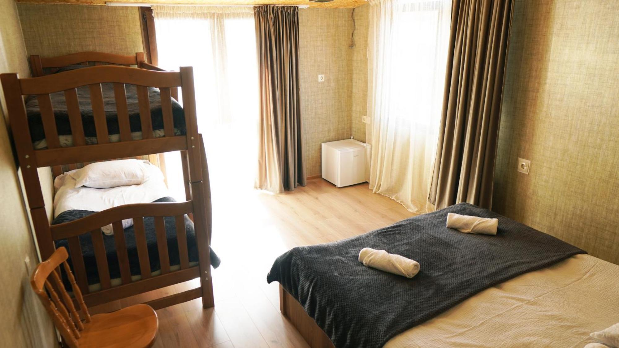 קזבגי Archil And Nino Gigauri Guest House מראה חיצוני תמונה
